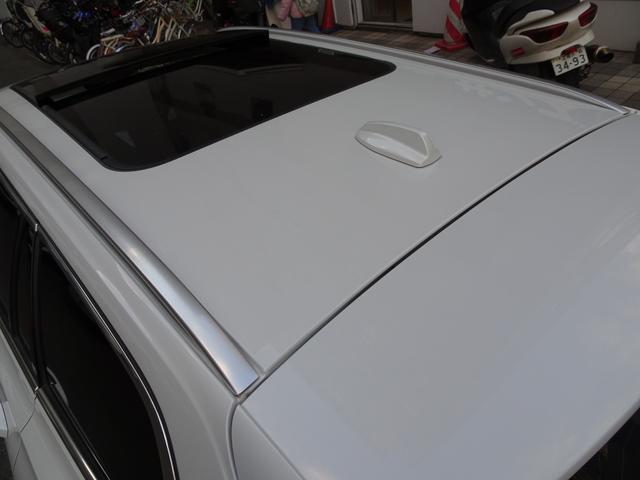 Ｖ６０ リチャージ　ＰＨＶ　Ｔ６　ＡＷＤ　インスクリプション　新車保証継承　禁煙車　正規ディーラー記録簿２枚完備　アップルカープレイ　全周囲カメラ　白本革　全席シートヒータ　ベンチレーション　ＨＵＤ　ＡＣＣ　ハーマンカードンスピーカ　電動ゲート　ＥＴＣ　１９ＡＷ（22枚目）