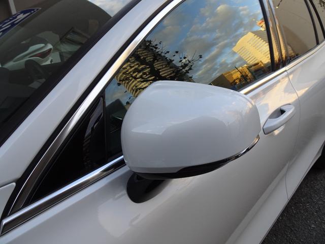 Ｖ６０ リチャージ　ＰＨＶ　Ｔ６　ＡＷＤ　インスクリプション　新車保証継承　禁煙車　正規ディーラー記録簿２枚完備　アップルカープレイ　全周囲カメラ　白本革　全席シートヒータ　ベンチレーション　ＨＵＤ　ＡＣＣ　ハーマンカードンスピーカ　電動ゲート　ＥＴＣ　１９ＡＷ（37枚目）