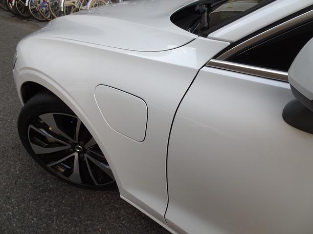 Ｖ６０ リチャージ　ＰＨＶ　Ｔ６　ＡＷＤ　インスクリプション　新車保証継承　禁煙車　正規ディーラー記録簿２枚完備　アップルカープレイ　全周囲カメラ　白本革　全席シートヒータ　ベンチレーション　ＨＵＤ　ＡＣＣ　ハーマンカードンスピーカ　電動ゲート　ＥＴＣ　１９ＡＷ（38枚目）