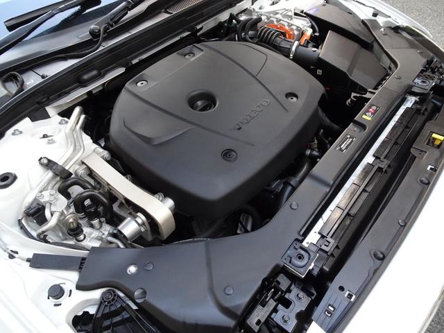 Ｖ６０ リチャージ　ＰＨＶ　Ｔ６　ＡＷＤ　インスクリプション　新車保証継承　禁煙車　正規ディーラー記録簿２枚完備　アップルカープレイ　全周囲カメラ　白本革　全席シートヒータ　ベンチレーション　ＨＵＤ　ＡＣＣ　ハーマンカードンスピーカ　電動ゲート　ＥＴＣ　１９ＡＷ（41枚目）