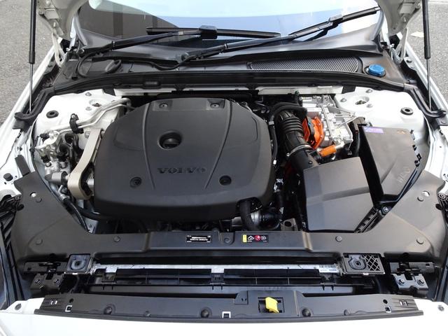 Ｖ６０ リチャージ　ＰＨＶ　Ｔ６　ＡＷＤ　インスクリプション　新車保証継承　禁煙車　正規ディーラー記録簿２枚完備　アップルカープレイ　全周囲カメラ　白本革　全席シートヒータ　ベンチレーション　ＨＵＤ　ＡＣＣ　ハーマンカードンスピーカ　電動ゲート　ＥＴＣ　１９ＡＷ（43枚目）