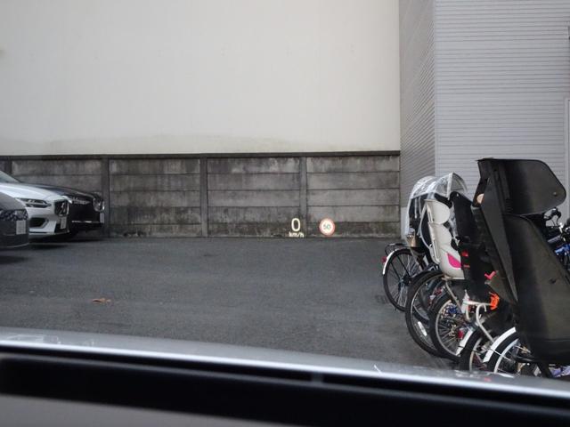 Ｖ６０ リチャージ　ＰＨＶ　Ｔ６　ＡＷＤ　インスクリプション　新車保証継承　禁煙車　正規ディーラー記録簿２枚完備　アップルカープレイ　全周囲カメラ　白本革　全席シートヒータ　ベンチレーション　ＨＵＤ　ＡＣＣ　ハーマンカードンスピーカ　電動ゲート　ＥＴＣ　１９ＡＷ（70枚目）