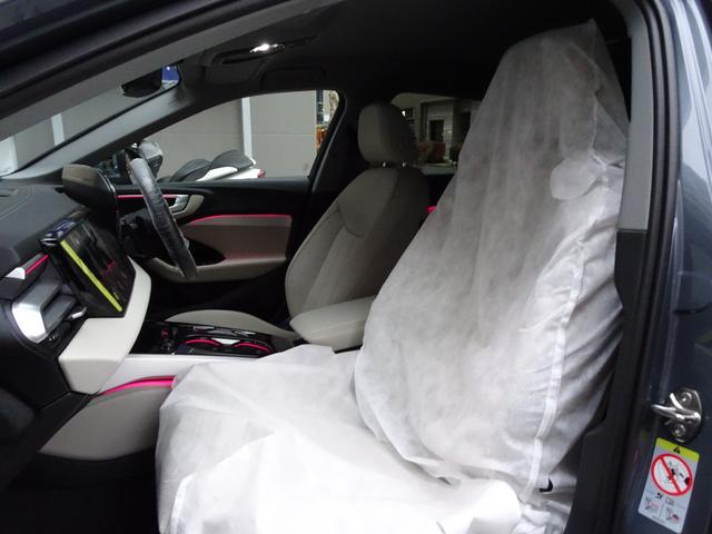 A5アバント TFSI 110kW 新車保証継承 禁煙車 走行659キロ 車検10年7月30日迄有り 純正ナビ バックカメラ 前後センサー 全周囲カメラ コンフォートアクセス スペアキー 白本革シートヒーター 電動ゲート ETC ACC(46枚目)