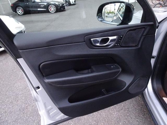 XC60 リチャージ PHV T6 AWD インスクリプション 新車保証継承 1オーナー 禁煙車 正規ディーラー記録簿2枚完備 2023年モデル 車検整備付き 走行4708キロ 純正ナビ 黒革 全席シートヒーター ベンチレーション サンルーフ HUD 前後ドラレコ(49枚目)