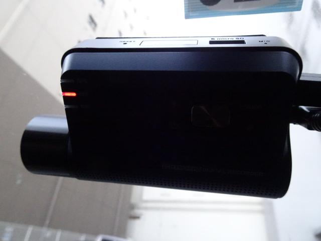 XC60 リチャージ PHV T6 AWD インスクリプション 新車保証継承 1オーナー 禁煙車 正規ディーラー記録簿2枚完備 2023年モデル 車検整備付き 走行4708キロ 純正ナビ 黒革 全席シートヒーター ベンチレーション サンルーフ HUD 前後ドラレコ(68枚目)