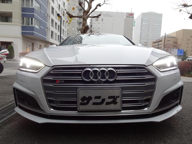 Ｓ５ ベースグレード　禁煙車　ガレージ保管車　セーフティＰＫＧ　レザーＰＫＧ　ナビ　フルセグＴＶ　Ｂカメラ　前後センサー　全周囲カメラ　純正前後ドラレコ　３面フィルム貼　赤キャリパー　ＥＴＣ　Ｓキー　赤本革シートマッサージ（8枚目）