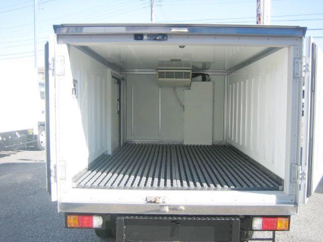 バネットトラック 　冷蔵冷凍車　中温冷蔵車　ロング仕様冷蔵冷凍車　クーリング冷蔵冷凍車（5枚目）