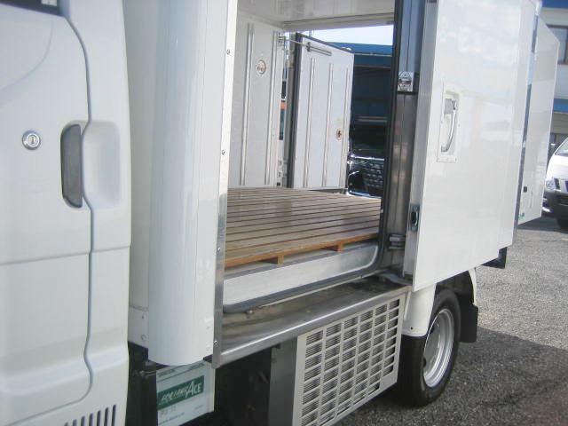 ボンゴトラック 　冷蔵冷凍車　低温冷凍車　－２２度設定冷蔵冷凍車（8枚目）