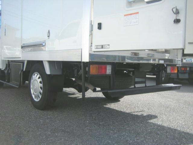 ボンゴトラック 　冷蔵冷凍車　中温冷凍車　－７度設定　床ステンレス　デンソー製　ナビゲーション　バックカメラ　車検整備付（15枚目）