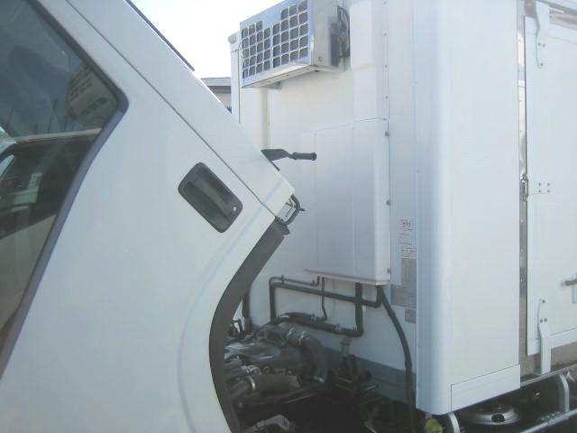 エルフトラック 冷蔵冷凍車 低温冷凍車 スタンバイ装置 サイドスライドドア ラッシングレール2段 床縞アルミ 東プレ製 -30度設定 レンタアップ 車検整備付 バックカメラ・ナビゲーション 2t10尺 断熱100mm(21枚目)