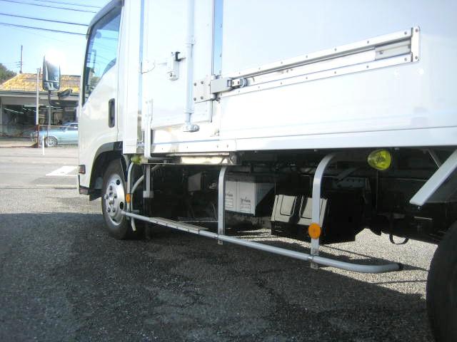 エルフトラック 　冷蔵冷凍車　低温冷凍車　スタンバイ装置　サイドスライドドア　エバハウス仕様　床キーストン　リヤ３枚開　菱重製　－３０度設定　ラッシングレール２段　バックカメラ　車券整備付　冷凍機メーカー点検（15枚目）