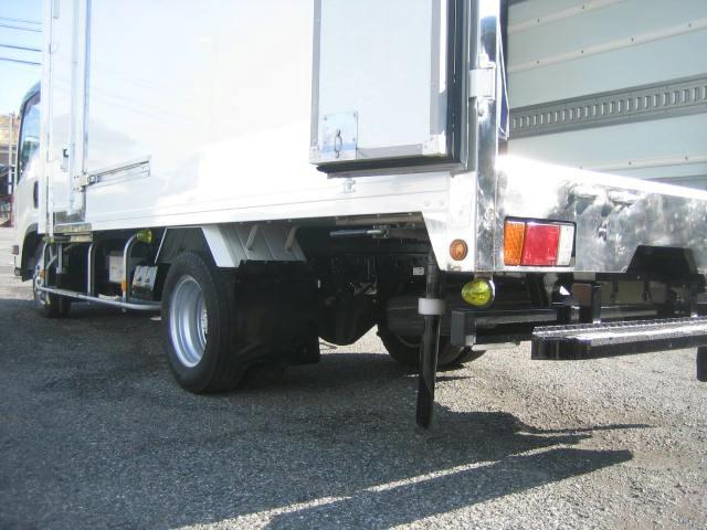 エルフトラック 　冷蔵冷凍車　低温冷凍車　スタンバイ装置　サイドスライドドア　エバハウス仕様　床キーストン　リヤ３枚開　菱重製　－３０度設定　ラッシングレール２段　バックカメラ　車券整備付　冷凍機メーカー点検（16枚目）