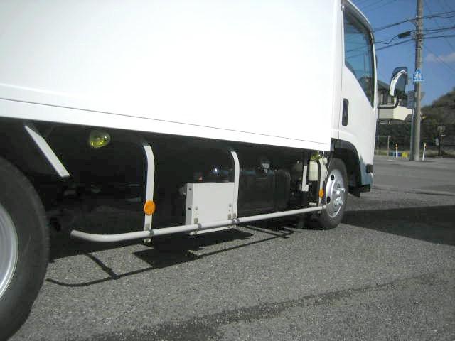 エルフトラック 　冷蔵冷凍車　低温冷凍車　スタンバイ装置　サイドスライドドア　エバハウス仕様　床キーストン　リヤ３枚開　菱重製　－３０度設定　ラッシングレール２段　バックカメラ　車券整備付　冷凍機メーカー点検（17枚目）