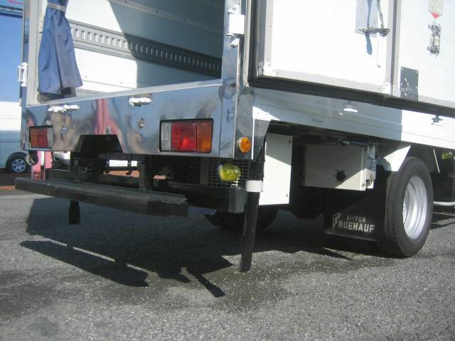 エルフトラック 　冷蔵冷凍車　低温冷凍車　スタンバイ装置　サイドスライドドア　エバハウス仕様　床キーストン　リヤ３枚開　菱重製　－３０度設定　ラッシングレール２段　バックカメラ　車券整備付　冷凍機メーカー点検（18枚目）