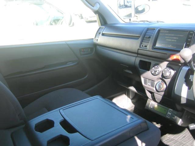 ハイエースバン 　冷蔵冷凍車　低温冷凍車　－２２度設定　ディーゼルターボ　中温強化バン　デンソー製　ナビゲーション　ドラレコ　バックカメラ　オートマ車　車検整備付　冷凍機メーカー点検（23枚目）