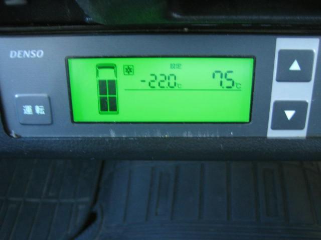 ハイエースバン 　冷蔵冷凍車　低温冷凍車　－２２度設定　ディーゼルターボ　中温強化バン　デンソー製　ナビゲーション　ドラレコ　バックカメラ　オートマ車　車検整備付　冷凍機メーカー点検（27枚目）