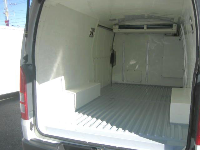 ハイエースバン 　冷蔵冷凍車　低温冷凍車　－２２度設定　ディーゼルターボ　デンソー製　バックカメラ　車検歳暮付　冷凍機メーカー点検（7枚目）