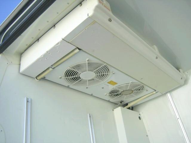 ハイエースバン 　冷蔵冷凍車　低温冷凍車　－２２度設定　ディーゼルターボ　デンソー製　バックカメラ　車検歳暮付　冷凍機メーカー点検（12枚目）