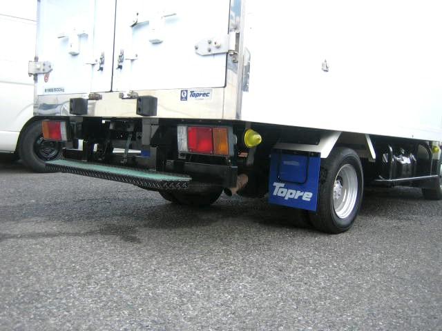 エルフトラック 　冷蔵冷凍車　低温冷凍車　－３０度設定　サイドスライドドア　エバハウス　東プレ製　１０尺　バックカメラ　整備手帳　記録簿　車検整備付　冷凍機メーカー点検　２室式（17枚目）