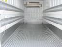 　冷蔵冷凍車　中温冷凍車　パワーゲート付冷蔵冷凍車　２ｔロング冷蔵冷凍車(10枚目)