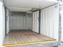 エルフトラック 　冷蔵冷凍車　低温冷凍車　２ｔ冷蔵冷凍車　２室式冷蔵冷凍車（7枚目）