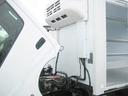 　冷蔵冷凍車　低温冷蔵冷凍車　ワイドロング冷蔵冷凍車　両サイドスライドドア　２．９５ｔ積載　リヤ３枚開　後室ファン　アンクラマット２室式(22枚目)