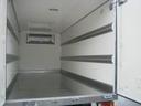 エルフトラック 　冷蔵冷凍車　中温冷凍車　２ｔロング冷蔵冷凍車　ラッシングレール２段　床ステンレス　バックカメラ付　エバハウス仕様（7枚目）