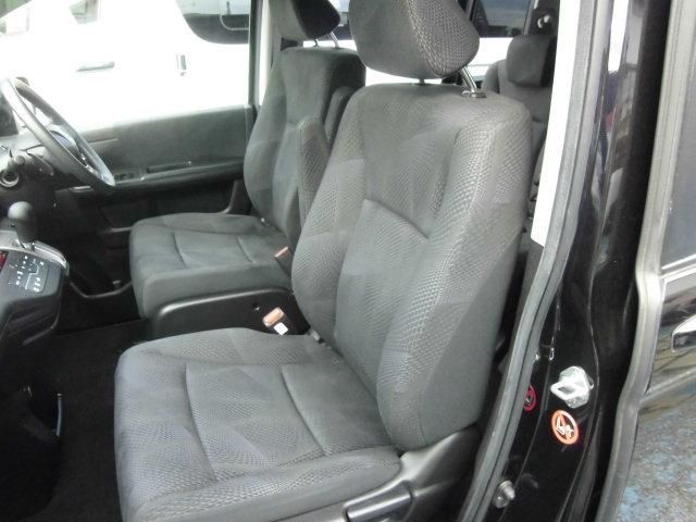 ステップワゴンスパーダ S ETC バックカメラ TV 両側スライド・片側電動 HID キーレスエントリー 電動格納ミラー 後席モニター 3列シート フルフラット CVT アルミホイール 記録簿 盗難防止システム 衝突安全ボディ(9枚目)