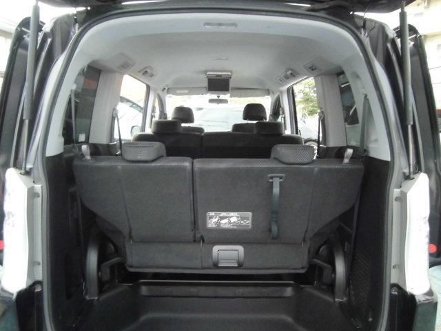 ステップワゴンスパーダ S ETC バックカメラ TV 両側スライド・片側電動 HID キーレスエントリー 電動格納ミラー 後席モニター 3列シート フルフラット CVT アルミホイール 記録簿 盗難防止システム 衝突安全ボディ(16枚目)