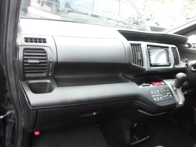 ステップワゴンスパーダ S ETC バックカメラ TV 両側スライド・片側電動 HID キーレスエントリー 電動格納ミラー 後席モニター 3列シート フルフラット CVT アルミホイール 記録簿 盗難防止システム 衝突安全ボディ(22枚目)