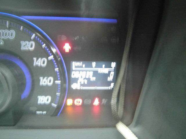 ステップワゴンスパーダ S ETC バックカメラ TV 両側スライド・片側電動 HID キーレスエントリー 電動格納ミラー 後席モニター 3列シート フルフラット CVT アルミホイール 記録簿 盗難防止システム 衝突安全ボディ(27枚目)