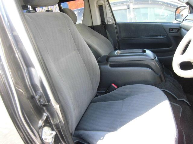 ハイエースバン ロングスーパーＧＬ　ドライブレコーダー　ＥＴＣ　バックカメラ　ナビ　ＴＶ　両側スライドドア　アルミホイール　エアコン　パワーウィンドウ（9枚目）