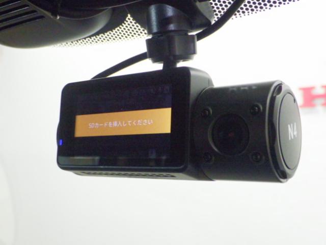 フリード Ｇ・ホンダセンシング　禁煙１オーナー　３カメラドラレコ　ナビ　リアカメラ　両電動スライドドア　ＬＥＤライト　Ｂｌｕｅｔｏｏｔｈ　ドアバイザー　ＥＴＣ　スマートキー　衝突軽減ブレーキ　キャプテンシート　車線逸脱警報システム（17枚目）