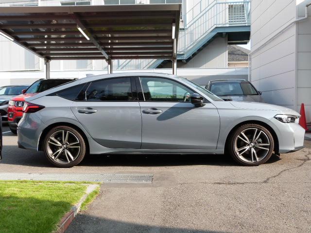 シビック ｅ：ＨＥＶＥＸ　元試乗車　禁煙　パノラミックサンルーフ　Ｇｏｏｇｌｅ搭載ホンダコネクトディスプレイ　渋滞追従機能　トラフィックジャムアシスト　前後ドラレコ　パドルシフト　ＥＴＣ２，０　シートヒーター　パーキングセンサ（27枚目）