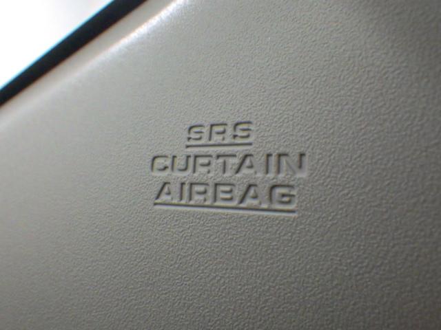 プリウスアルファ Ｓ　禁煙車　ナビ　Ｂｌｕｅｔｏｏｔｈ　リアカメラ　サイドエアバッグ　フォグライト　フルセグ　ＥＴＣ　スマートキー　アームレストセンターコンソール　デッキアンダートレイ　１６インチアルミホイール（14枚目）