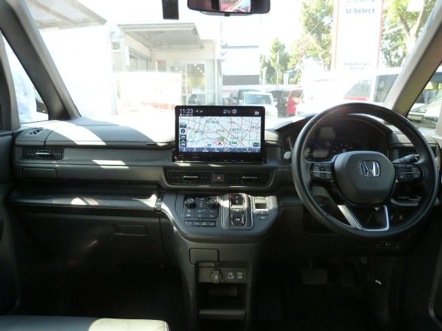 ステップワゴン ｅ：ＨＥＶスパーダ　禁煙車　１１．４インチコネクトナビ　前後ドラレコ　渋滞追従　パワーテールゲート　ブラインドスポットインフォ　サイドエアバッグ　パーキングセンサー　トラフィックジャムアシスト　ＥＴＣ２．０　リアカメラ（13枚目）