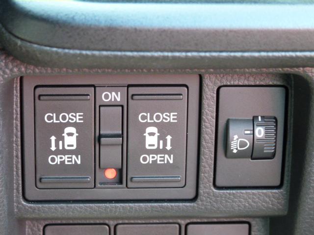 ステップワゴン ｅ：ＨＥＶスパーダ　禁煙車　１１．４インチコネクトナビ　前後ドラレコ　渋滞追従　パワーテールゲート　ブラインドスポットインフォ　サイドエアバッグ　パーキングセンサー　トラフィックジャムアシスト　ＥＴＣ２．０　リアカメラ（18枚目）