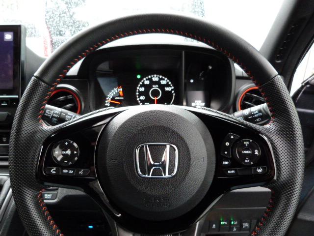 Ｎ－ＯＮＥ ＲＳ　禁煙　車高調サスペンション　前後ドラレコ　ホンダセンシング　アームレスト　大型９インチナビ　Ｂｌｕｅｔｏｏｔｈ　リアカメラ　パーキングセンサー　アルミホイール　ＬＥＤライト　サイドエアバッグ　ＥＴＣ（11枚目）