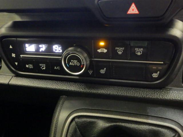 Ｎ－ＯＮＥ ＲＳ　禁煙　車高調サスペンション　前後ドラレコ　ホンダセンシング　アームレスト　大型９インチナビ　Ｂｌｕｅｔｏｏｔｈ　リアカメラ　パーキングセンサー　アルミホイール　ＬＥＤライト　サイドエアバッグ　ＥＴＣ（16枚目）