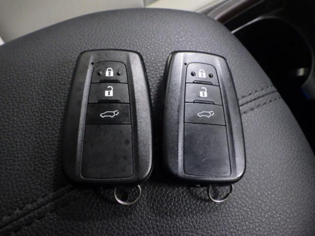 RAV4 ハイブリッドG 禁煙1オーナー 9インチナビ インテリアイルミ バックモニター セーフティセンス クリアランスソナー パワーテールゲート レーザークルコン パーキングサポート ETC2.0 プリクラッシュセーフティ(38枚目)