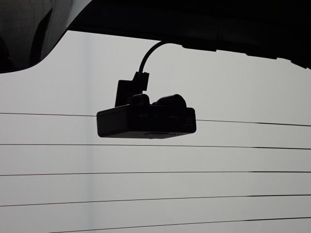 N-BOXカスタム G・Lホンダセンシング 禁煙1オーナー 大型8インチナビ リアドラレコ 両電動スライドドア シートヒーター AppleCarPlay ドアバイザー LEDライト USB リア席サンシェード サイドエアバッグ ETC 追従走行(16枚目)