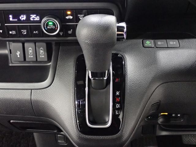 N-BOXカスタム G・Lホンダセンシング 禁煙1オーナー 大型8インチナビ リアドラレコ 両電動スライドドア シートヒーター AppleCarPlay ドアバイザー LEDライト USB リア席サンシェード サイドエアバッグ ETC 追従走行(18枚目)