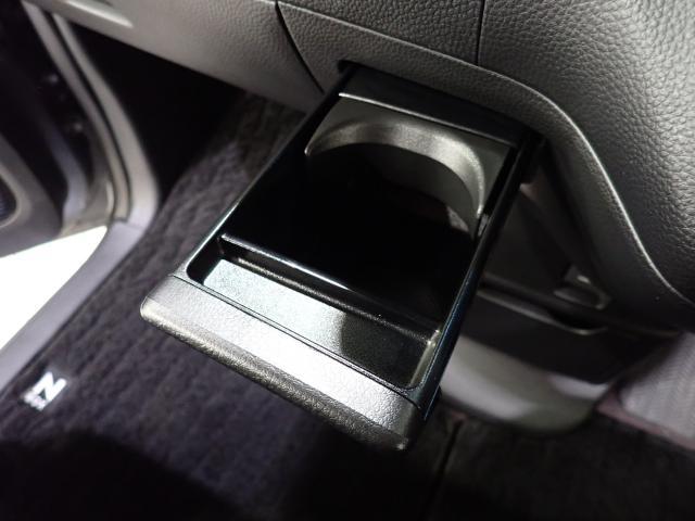 N-BOXカスタム G・Lホンダセンシング 禁煙1オーナー 大型8インチナビ リアドラレコ 両電動スライドドア シートヒーター AppleCarPlay ドアバイザー LEDライト USB リア席サンシェード サイドエアバッグ ETC 追従走行(41枚目)