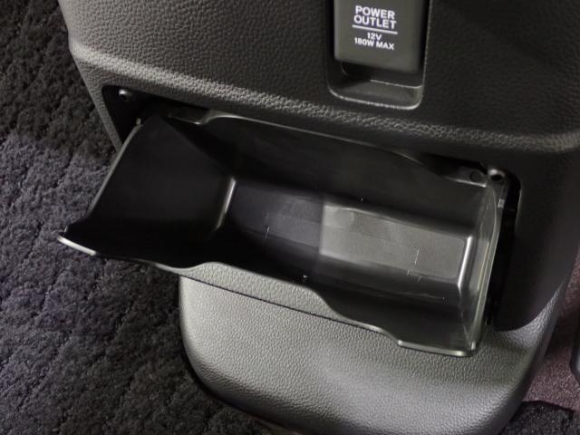 N-BOXカスタム G・Lホンダセンシング 禁煙1オーナー 大型8インチナビ リアドラレコ 両電動スライドドア シートヒーター AppleCarPlay ドアバイザー LEDライト USB リア席サンシェード サイドエアバッグ ETC 追従走行(42枚目)