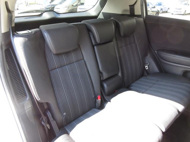 ヴェゼル ハイブリッドＸ・Ｌパッケージ　禁煙車　人気のホワイトパール　４ＷＤ　メーカーオプションナビ　フルセグ　Ｂｌｕｅｔｏｏｔｈ　ＤＶＤ　リアカメラ　あんしんパッケージ　サイド＆カーテンＳＲＳ　コンビシート　シートヒーター　ＥＴＣ　ＶＳＡ（28枚目）