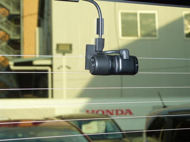 N-BOXカスタム ベースグレード 元試乗車 禁煙 コネクトナビ 前後ドラレコ パーキングセンサー 渋滞追従 サイドエアバッグ Bluetooth USB 両電動スライドドア アルミホイール シートヒーター ETC LEDライト Dレコ(12枚目)