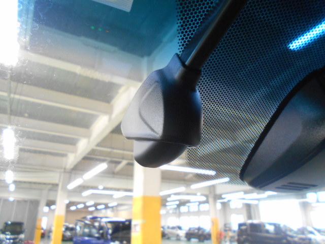 ステップワゴンスパーダ ｅ：ＨＥＶスパーダＧホンダセンシング　禁煙１オーナー　リア席モニター　大型９インチナビ　両電動スライドドア　前後ドラレコ　渋滞追従　ＡｐｐｌｅＣａｒＰｌａｙ　ドアバイザー　リア席サンシェード　シートバックテーブル　ＥＴＣ２．０　ＬＥＤ（18枚目）