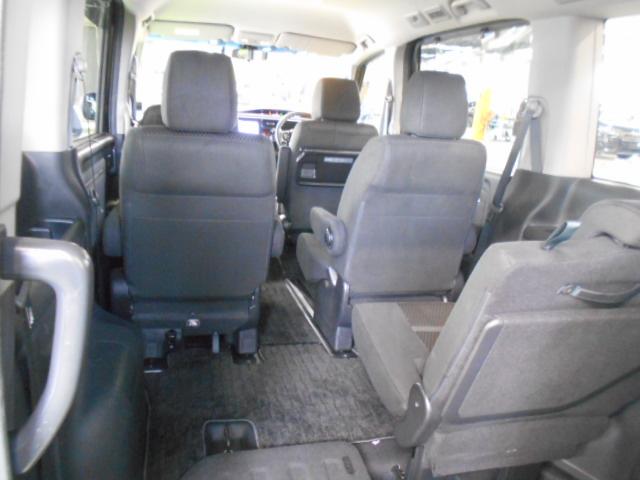 ステップワゴンスパーダ ｅ：ＨＥＶスパーダＧホンダセンシング　禁煙１オーナー　リア席モニター　大型９インチナビ　両電動スライドドア　前後ドラレコ　渋滞追従　ＡｐｐｌｅＣａｒＰｌａｙ　ドアバイザー　リア席サンシェード　シートバックテーブル　ＥＴＣ２．０　ＬＥＤ（33枚目）