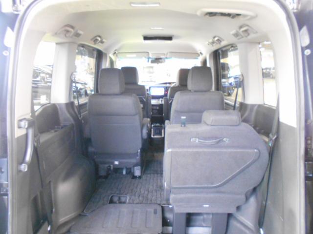 ステップワゴンスパーダ ｅ：ＨＥＶスパーダＧホンダセンシング　禁煙１オーナー　リア席モニター　大型９インチナビ　両電動スライドドア　前後ドラレコ　渋滞追従　ＡｐｐｌｅＣａｒＰｌａｙ　ドアバイザー　リア席サンシェード　シートバックテーブル　ＥＴＣ２．０　ＬＥＤ（34枚目）