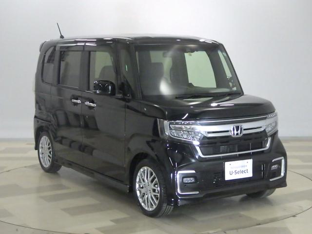 N-BOXカスタム Lターボ 禁煙車 純正ナビ リアカメラdeあんしん+3 両電動スライドドア パドルシフト USB ドアバイザー アルミホイール 後席サンシェード シートバックテーブル フォグライト 渋滞追従 パーキングセンサー(2枚目)